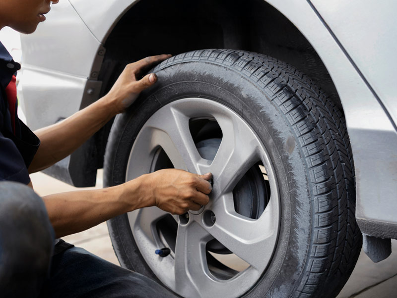 Flat Tire Change Service All Out Towing Service Roadside Assistance Nashville